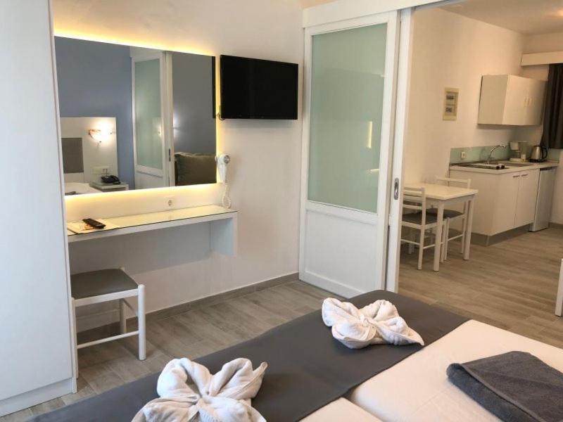 Katia Hotel Jaliszósz Kültér fotó